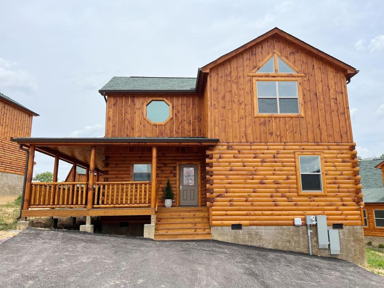 Splendid 2Cabins Sleeps 28 Pool Hot Tub More Pigeon Forge Exterior photo